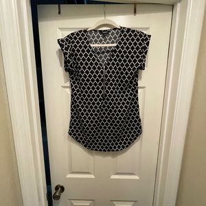 Express sleeveless like new